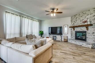 1241 Ronald St in Desoto, TX - Building Photo - Building Photo