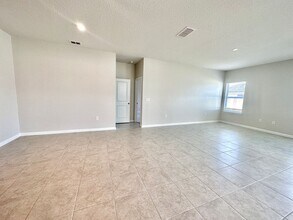 5587 Toulouse Ln in St. Cloud, FL - Building Photo - Building Photo