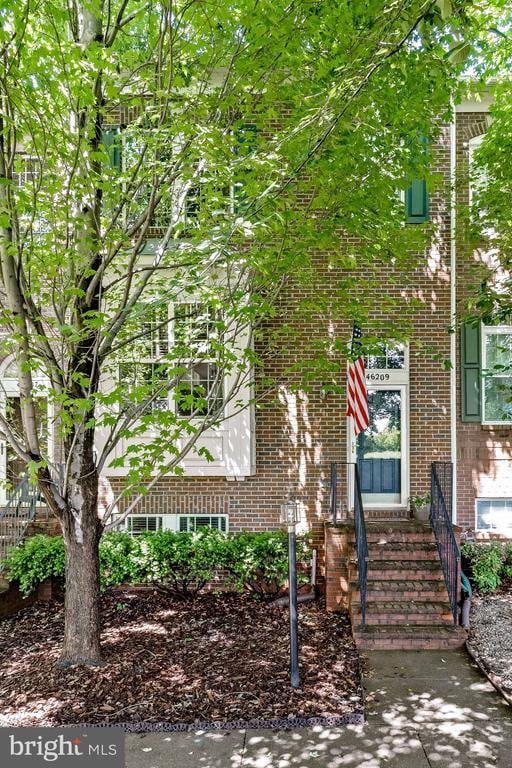 property at 46209 Walpole Terrace