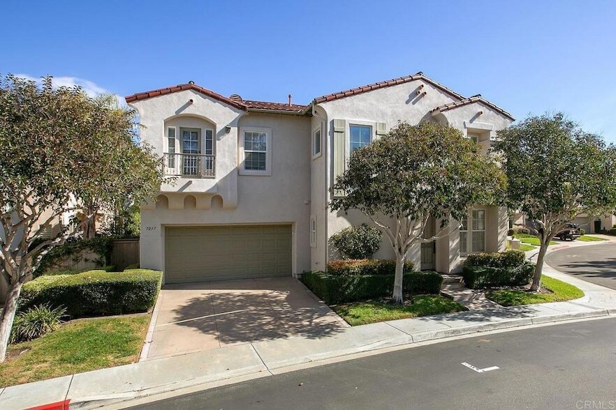 7037 Surfbird Cir in Carlsbad, CA - Building Photo