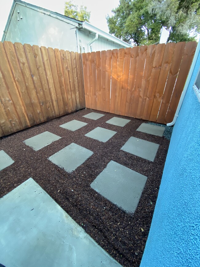 239 Murdock St, Unit 239-A in Richmond, CA - Building Photo - Building Photo