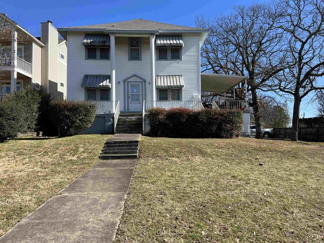 property at 1020 Kavanaugh Blvd