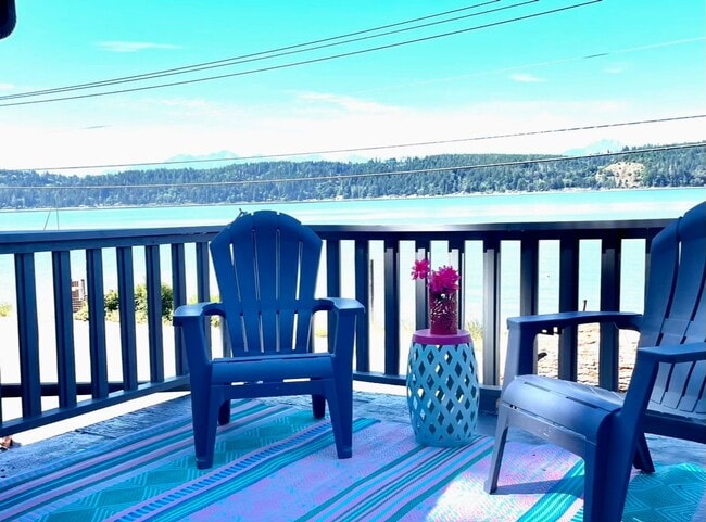 13260 E St Rt 106 St in Belfair, WA - Building Photo - Building Photo