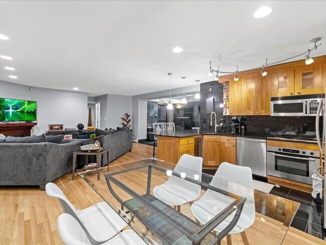 property at 407 Marlborough St