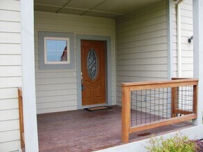 1033 E 19th St in Rifle, CO - Building Photo - Building Photo