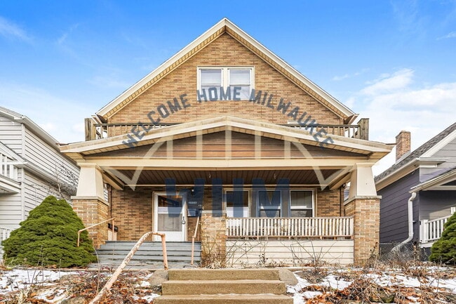 property at 2934 N Bremen St