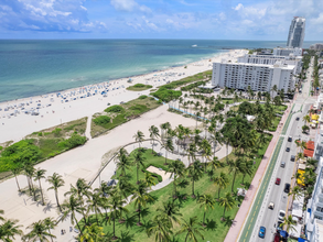 710 Washington Ave in Miami Beach, FL - Foto de edificio - Building Photo