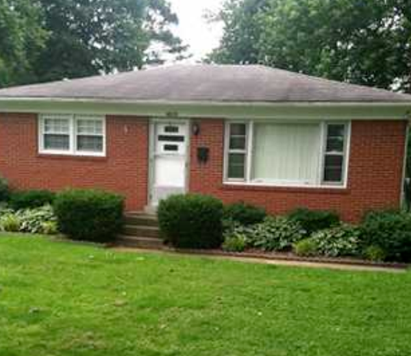 4625 Grandview Dr in Louisville, KY - Building Photo