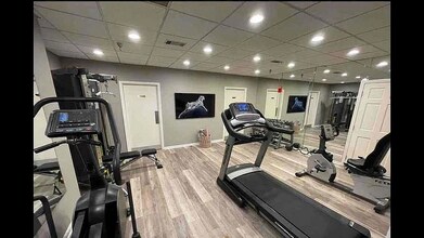 355 S Broadway in Lexington, KY - Building Photo - Building Photo