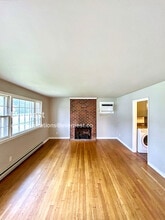 10813 Bluebell Dr in Glen Allen, VA - Building Photo - Building Photo