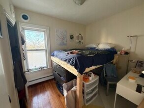 68 Winchester St, Unit #1 in Medford, MA - Building Photo - Building Photo