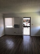 9847 Loftus Dr in El Monte, CA - Foto de edificio - Building Photo