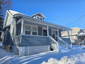 61 Violet Ave in Poughkeepsie, NY - Building Photo