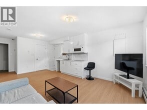 3xxx St Andrews Ave in North Vancouver, BC - Building Photo - Building Photo