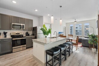 12100 1/2 Ferrystone Glen Dr in Austin, TX - Building Photo - Building Photo