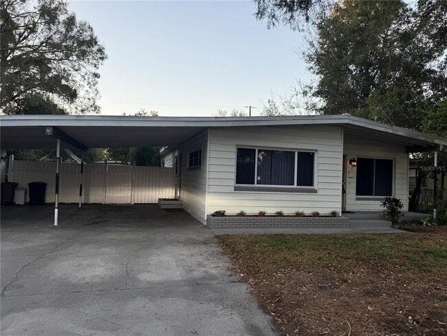 2428 E Pershing Ave in Orlando, FL - Building Photo - Building Photo