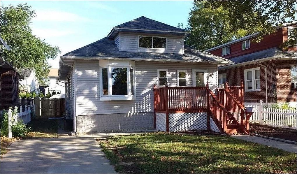 21 W 2nd Ave in Runnemede, NJ - Building Photo