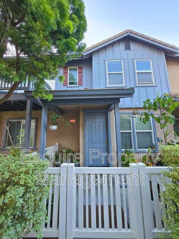 property at 320 Harbor Breeze Dr