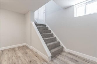 214 E 19th St in Hamilton, ON - Building Photo - Building Photo
