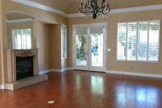 36 W Prescott Ave in Clovis, CA - Building Photo - Building Photo