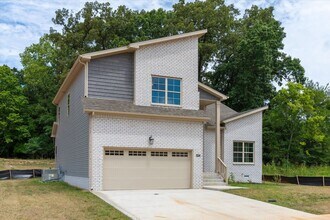534 Halifax Ct in Clarksville, TN - Building Photo - Building Photo