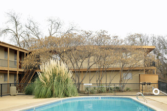 Lillian I in Stephenville, TX - Foto de edificio - Building Photo