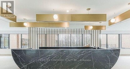 1 Quarrington Lane in North York, ON - Building Photo - Building Photo