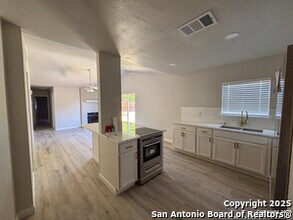 14417 Waddesdon Bluff in San Antonio, TX - Building Photo - Building Photo