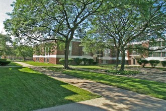 Jean Rivard in Detroit, MI - Foto de edificio - Building Photo