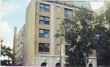 5726 N Winthrop Ave in Chicago, IL - Building Photo - Building Photo