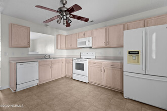 609 Timberlake Trail in Jacksonville, NC - Building Photo - Building Photo