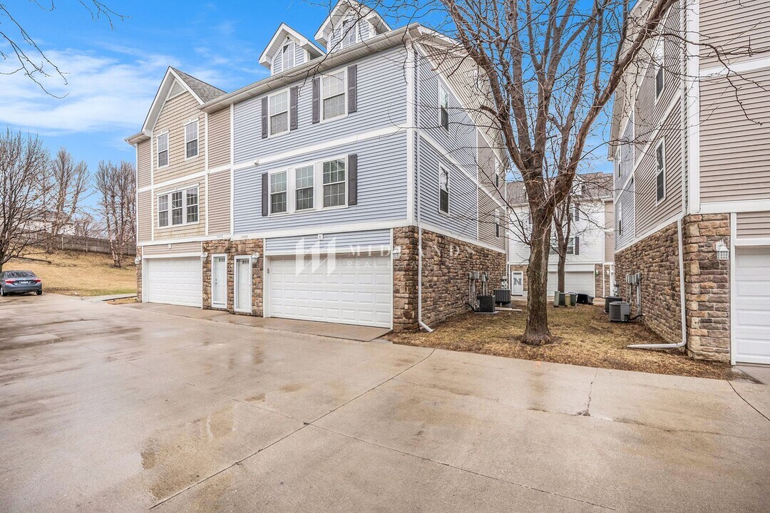14668 Sahler Ct in Omaha, NE - Building Photo