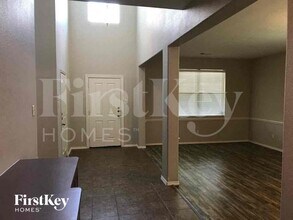 1017 Nighthawk Rd in Fort Worth, TX - Building Photo - Building Photo