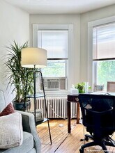 74 Walnut St, Unit 10 in Somerville, MA - Building Photo - Building Photo
