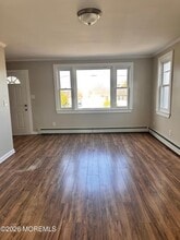 294 19th Ave in Brick, NJ - Building Photo - Building Photo