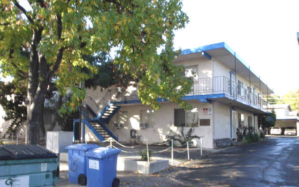 1099 Roewill Dr in San Jose, CA - Building Photo - Building Photo