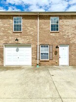 604 Cory Dr in Clarksville, TN - Building Photo