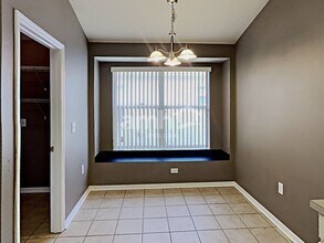 22611 Roderick Dr in Land O Lakes, FL - Foto de edificio - Building Photo