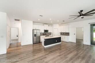 1085 Caligula Ave SE in Palm Bay, FL - Building Photo - Building Photo