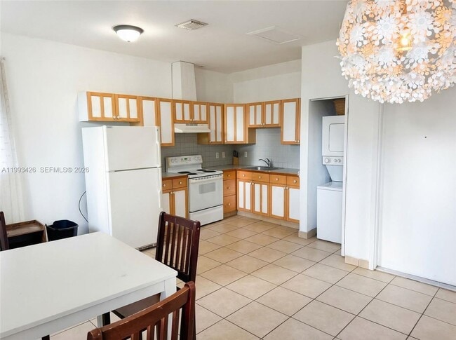 404 NE 27th St in Miami, FL - Building Photo - Building Photo