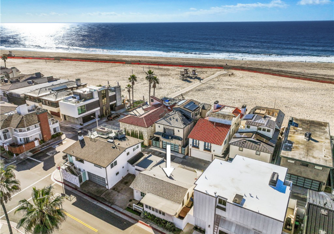6805 Seashore Dr in Newport Beach, CA - Building Photo - Building Photo