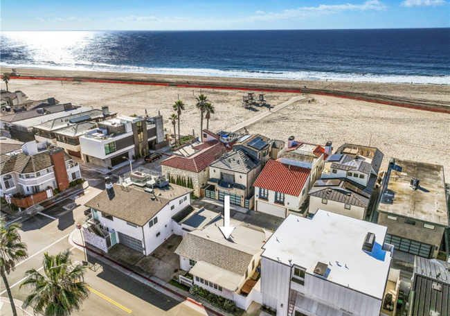 6805 Seashore Dr in Newport Beach, CA - Foto de edificio - Building Photo