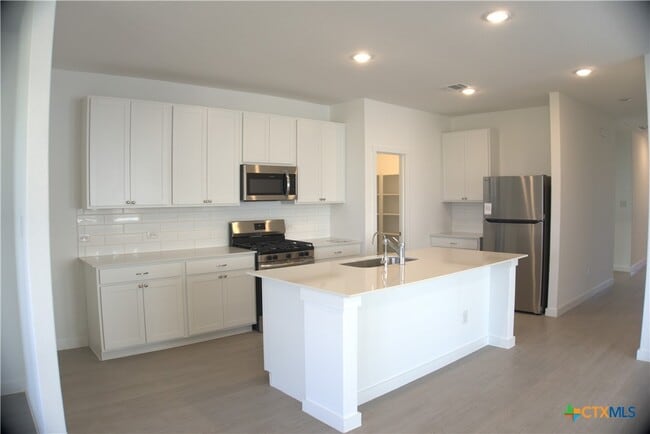 8965 Gila Rdg in Seguin, TX - Building Photo - Building Photo