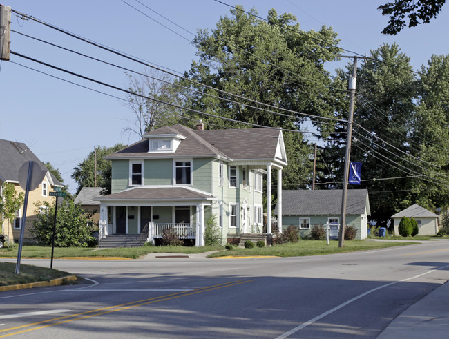 102 Wabash Ave in Chesterton, IN - Foto de edificio - Building Photo