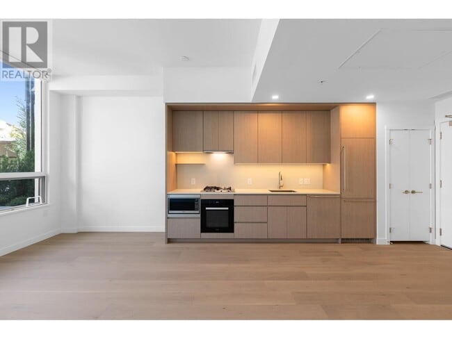 property at 5212-5212 Cambie Rd