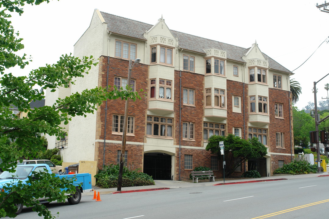 1890 Arch St in Berkeley, CA - Building Photo