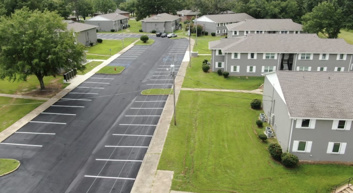 Farmington Station in Canton, MS - Building Photo