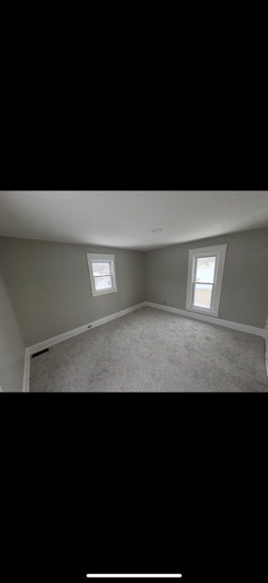 605 E Pleasant St in Mount Vernon, OH - Foto de edificio - Building Photo