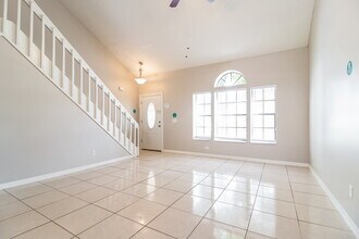 1019 Burnett St in Oviedo, FL - Building Photo - Building Photo