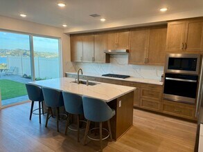 1358 Blue Port Wy, Unit 3914 in Oceanside, CA - Foto de edificio - Building Photo